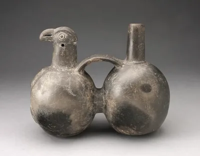 Double-Chambered Strap Vessel with Sculpted Bird Head by Chimú, 1200–1450