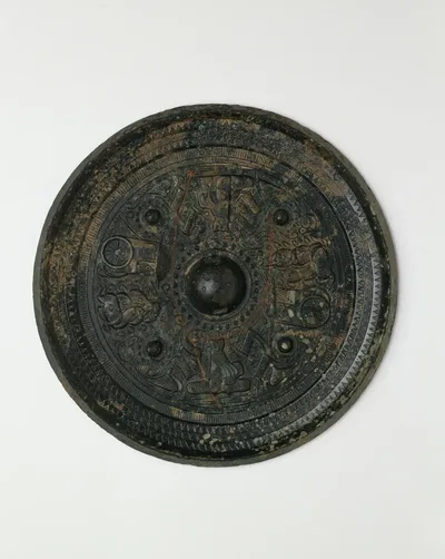 Mirror with Images of Daoist Deities by China, Eastern Han dynasty (25–220 CE),
2nd or 3rd century CE